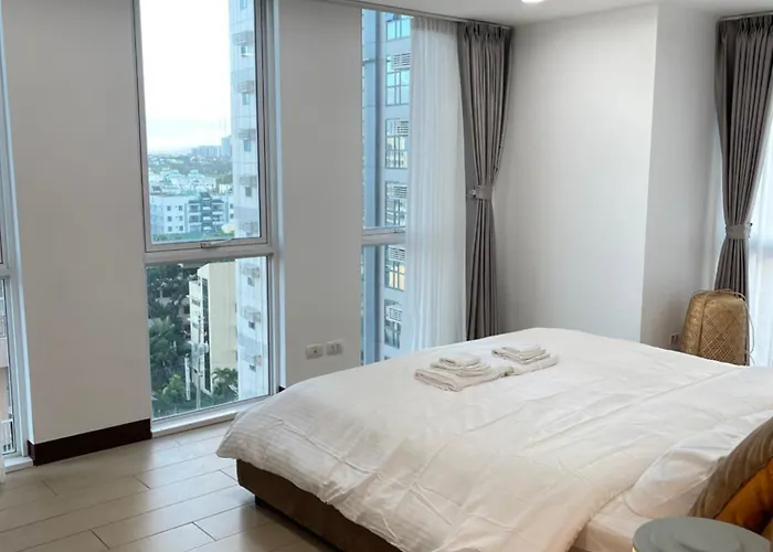 Venetian Haven Bgc Venice Grand Canal Ment, 3 Bedrooms, 1 Helpers Room,for Max 7 Guests (adults Only) * Manila