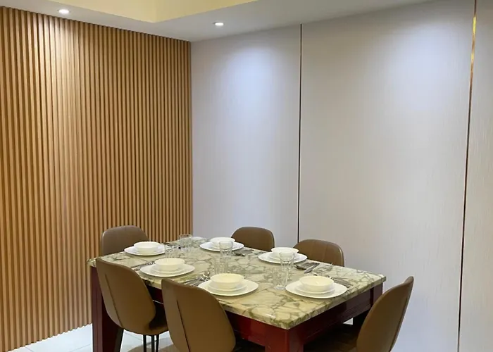 Venetian Haven Bgc Venice Grand Canal Ment, 3 Bedrooms, 1 Helpers Room,for Max 7 Guests (adults Only) Apartment Manila